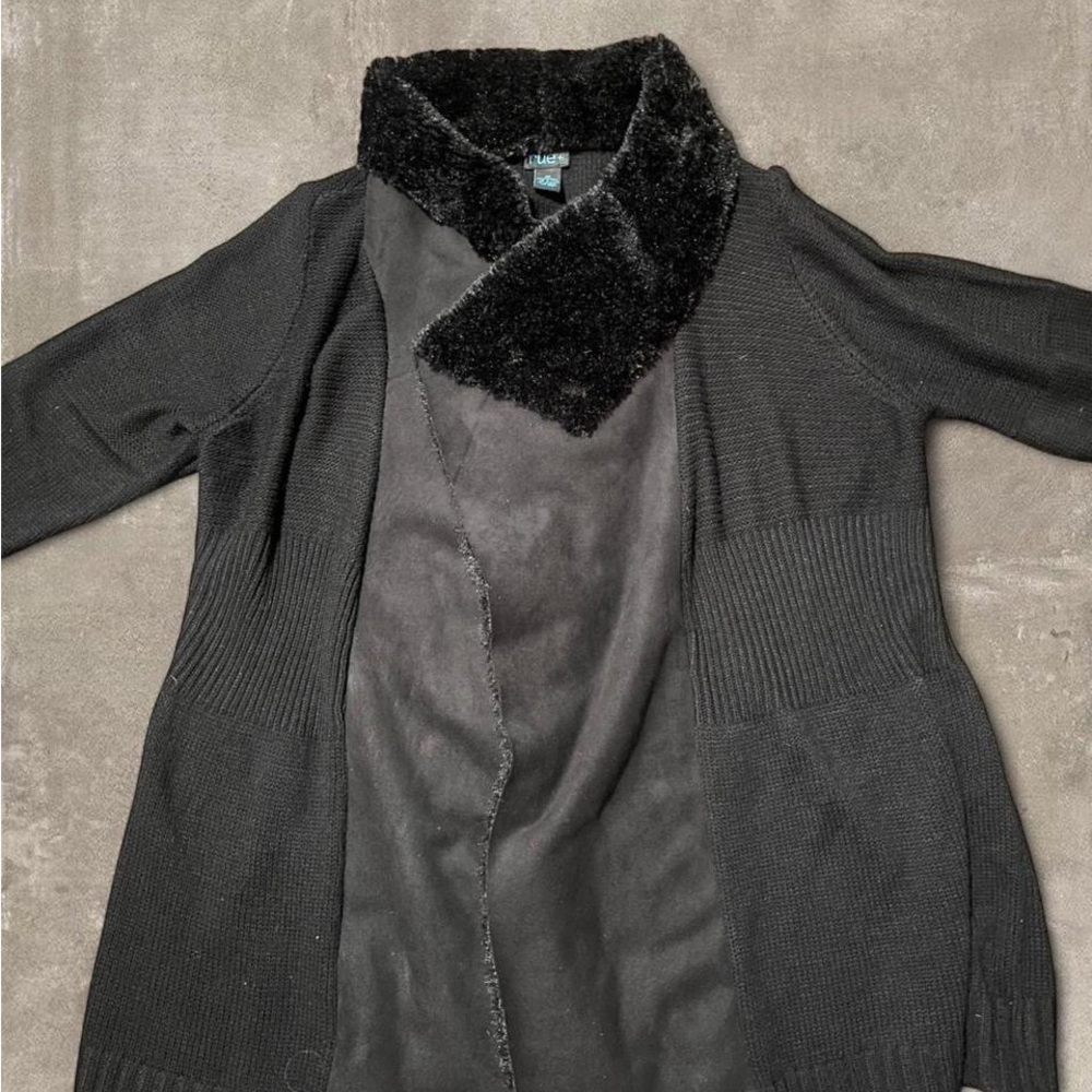 Rue21 Black Cardigan Sweater Women’s 3X Faux Fur Collar Open Front Cozy